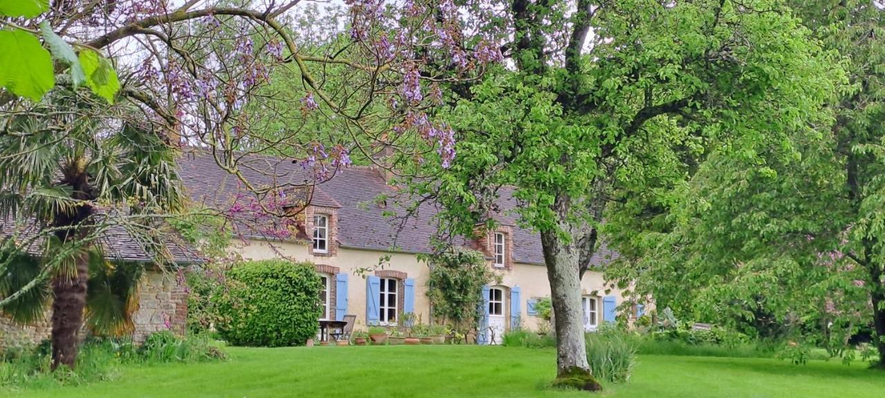 Chambre D'Hotes La Ferme Du Pre-Martin La Genevraie Exteriör bild